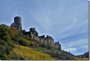Traumpfad Bleidenberger Ausblicke - Blick zurück zur Burg